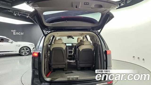 Kia Carnival 2022 thumb 8