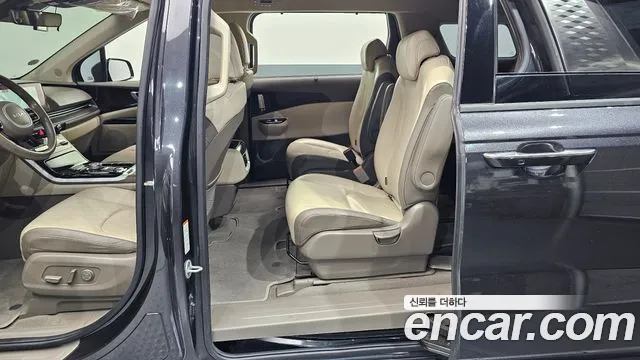 Kia Carnival 2022 thumb 12