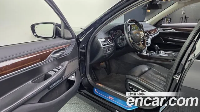 BMW 7 серии 2016 thumb 7