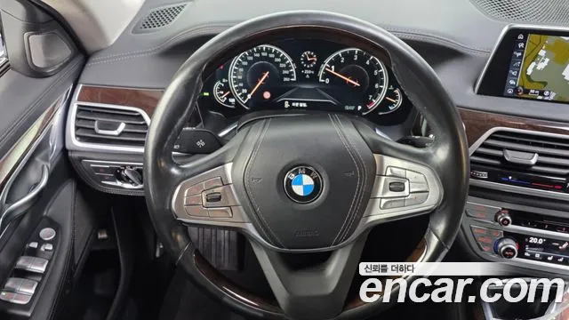 BMW 7 серии 2016 thumb 3