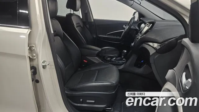 Hyundai Santafe 2016 thumb 3