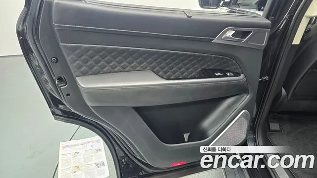 KGM Rexton 2021 thumb 8
