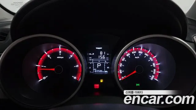 KGM Tivoli 2015 thumb 8