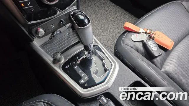 KGM Tivoli 2015 thumb 5
