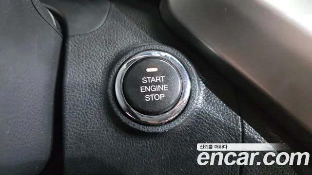 KGM Tivoli 2015 thumb 4