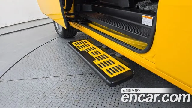 Hyundai Staria 2023 thumb 10