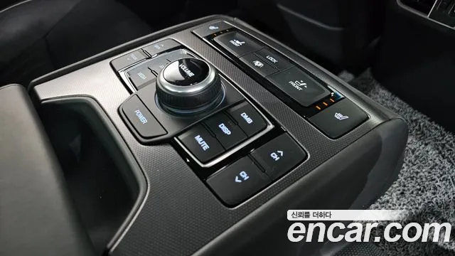 Hyundai Genesis 2014 thumb 4