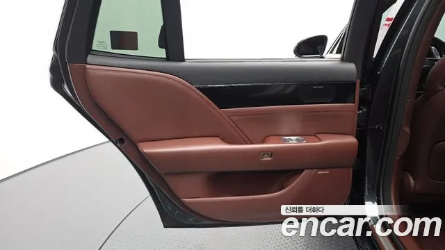 Genesis G90 2022 thumb 8