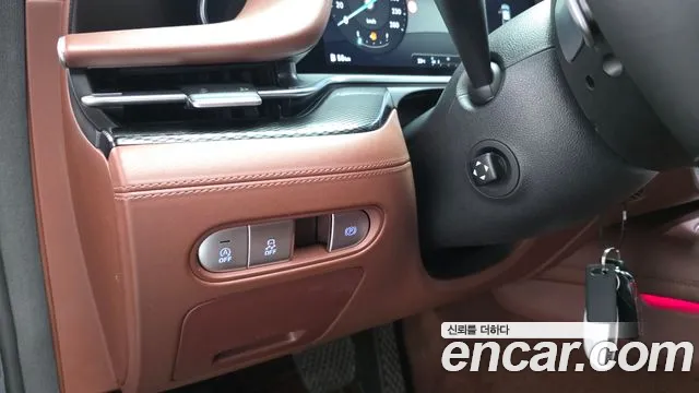 Genesis G90 2022 thumb 4