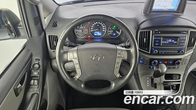 Hyundai Staria 2018 thumb 8