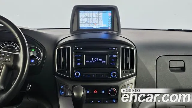 Hyundai Staria 2018 thumb 6