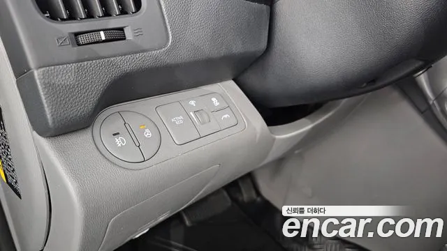 Hyundai Staria 2018 thumb 2