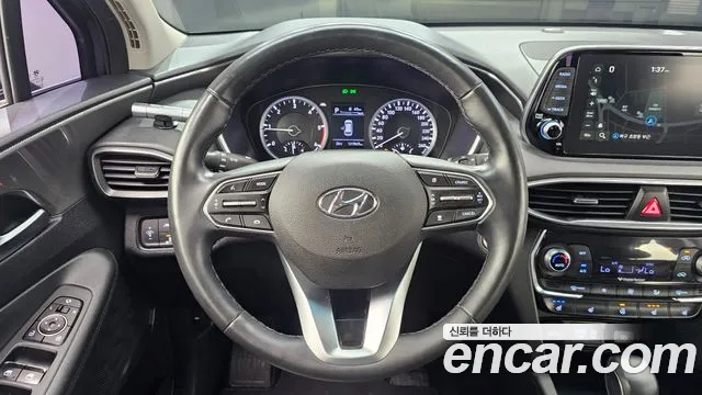 Hyundai Santa Fe 2018 thumb 3