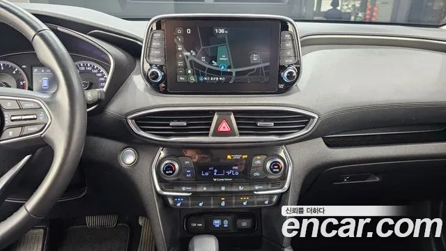 Hyundai Santa Fe 2018 thumb 11