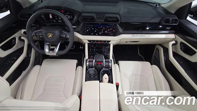 Lamborghini Urus 2025 thumb 9