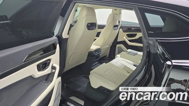 Lamborghini Urus 2025 thumb 10