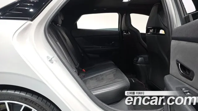 Hyundai Elantra 2023 thumb 5