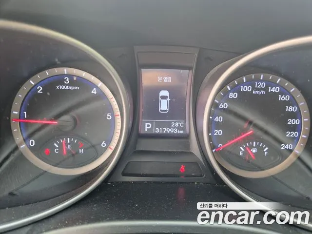Hyundai DM 2013 thumb 6
