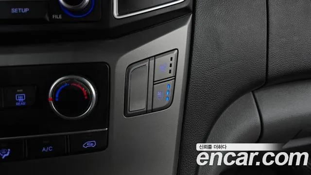 Hyundai Staria 2019 thumb 10