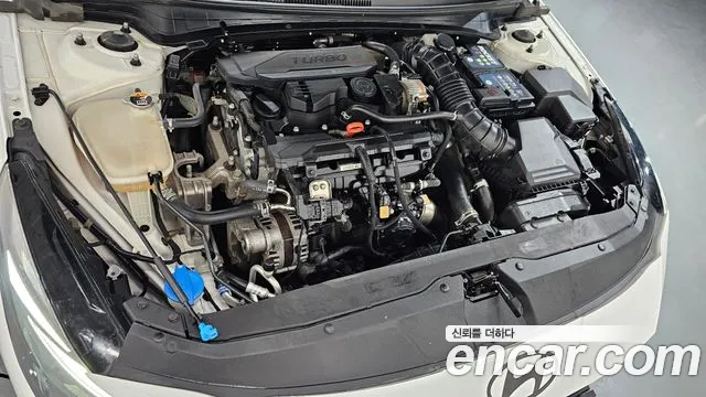 Hyundai Elantra 2020 thumb 11