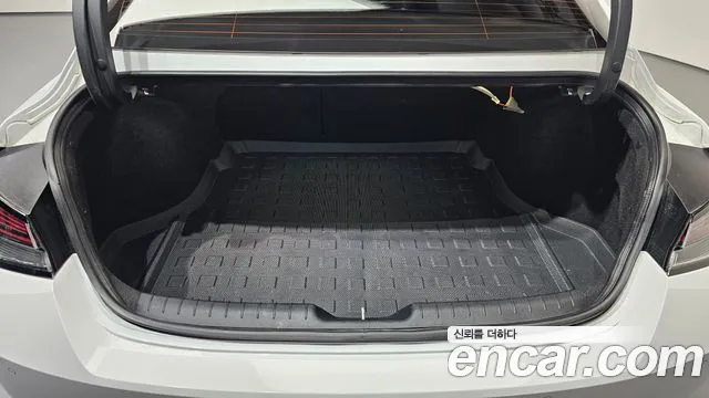 Hyundai Elantra 2020 thumb 12