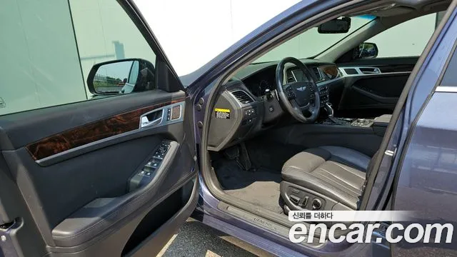 Hyundai Genesis 2015 thumb 10