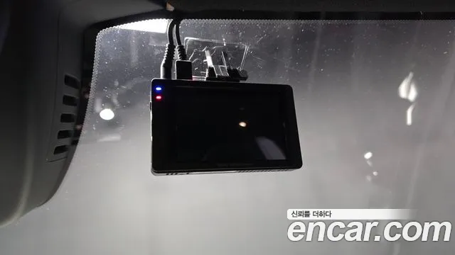 Volvo XC40 Recharge 2024 thumb 3