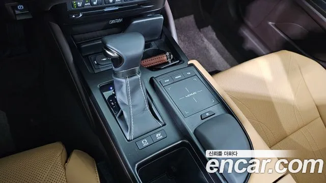 Lexus ES 300h 2019 thumb 6