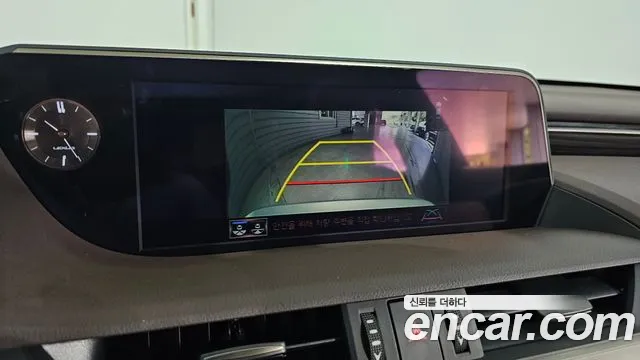 Lexus ES 300h 2019 thumb 11