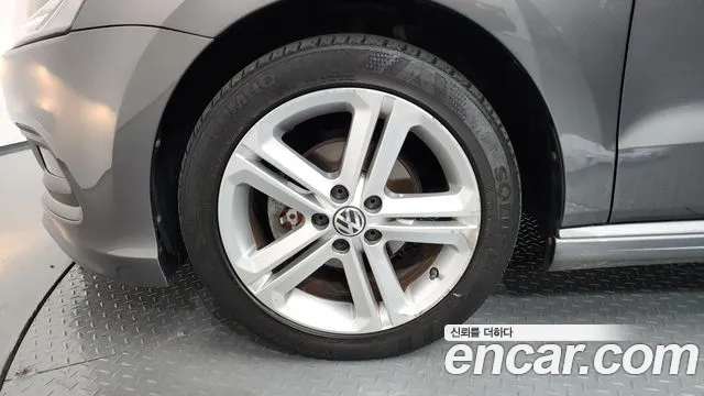 Volkswagen Polo 2014 thumb 12