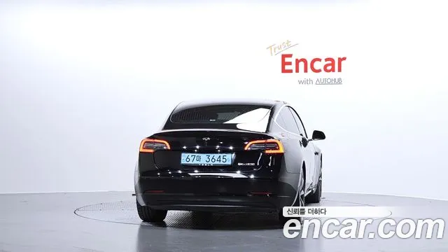 Tesla Model 3 2020 thumb 12