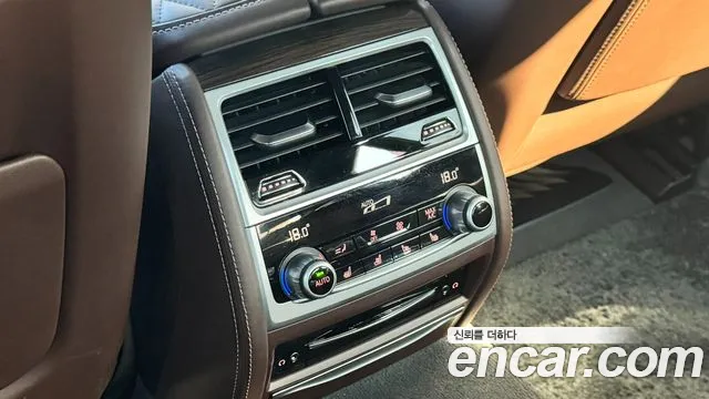 BMW 7 серии 2021 thumb 7