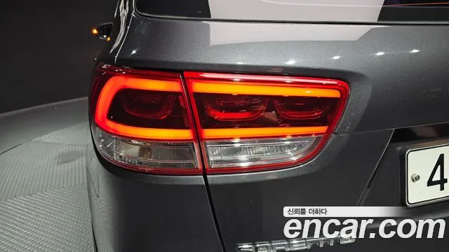 Kia Sorento 2015 thumb 7