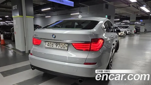 BMW 5 серии Gran Turismo 2012 thumb 2