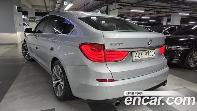 BMW 5 серии Gran Turismo 2012 thumb 9
