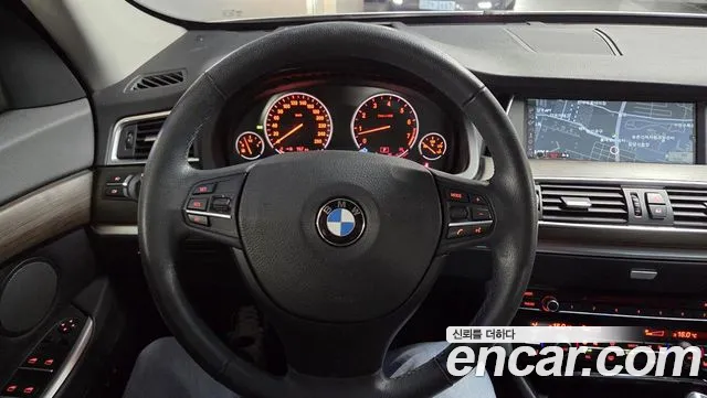 BMW 5 серии Gran Turismo 2012 thumb 3