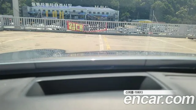 Hyundai Genesis 2016 thumb 3