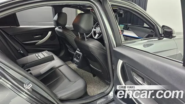 BMW 3 серии 2015 thumb 5