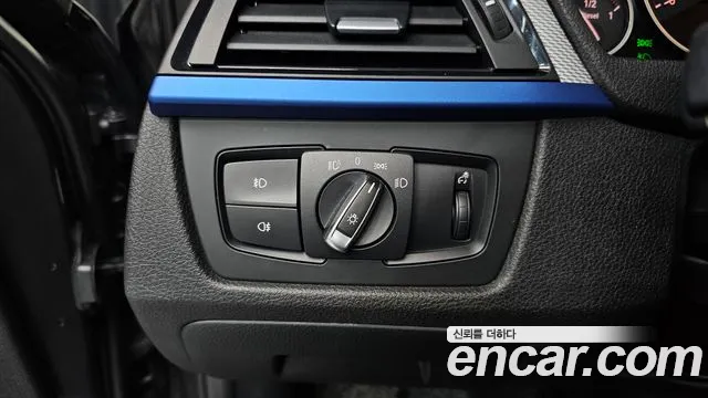 BMW 3 серии 2015 thumb 2