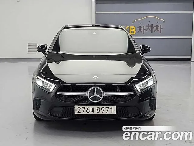 Mercedes-Benz A-Class 2022 thumb 7