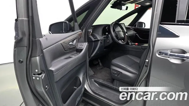 Toyota Alphard 2025 thumb 12