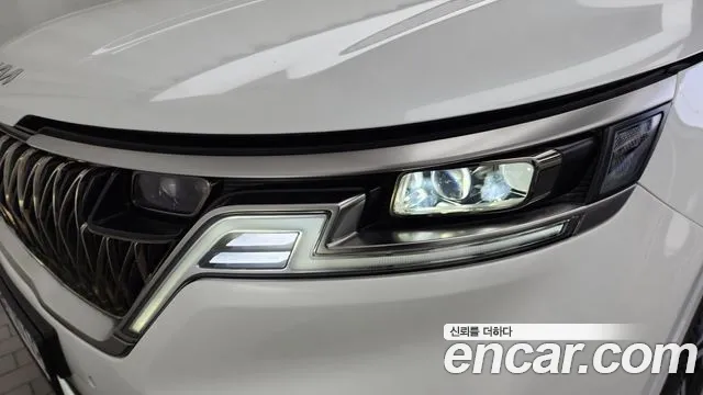 Kia Carnival 2021 thumb 10