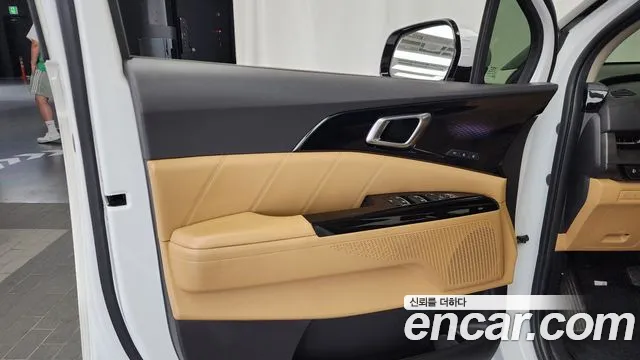 Kia Carnival 2021 thumb 8