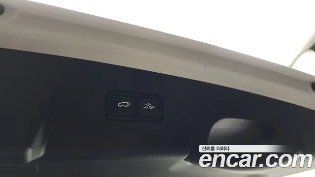 Kia Carnival 2021 thumb 12