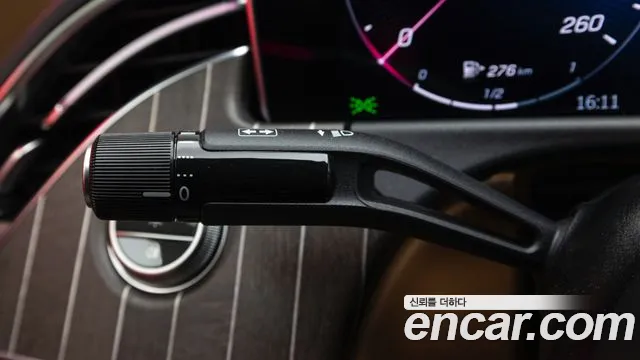 Mercedes-Benz E-Class 2025 thumb 6