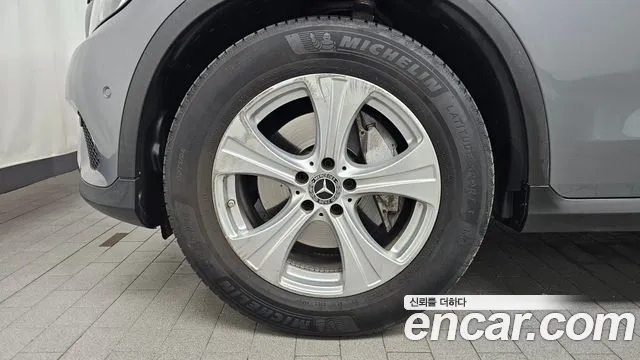 Mercedes-Benz GLC 2018 thumb 3