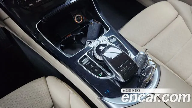 Mercedes-Benz GLC 2018 thumb 9