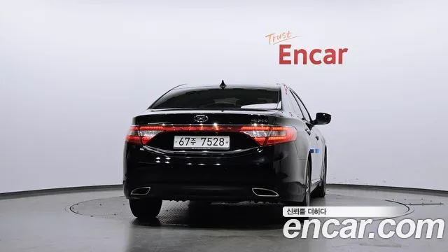 Hyundai Grandeur 2013 thumb 6