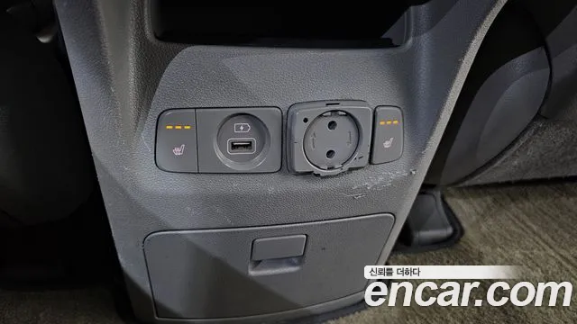 Kia Carnival 2015 thumb 2