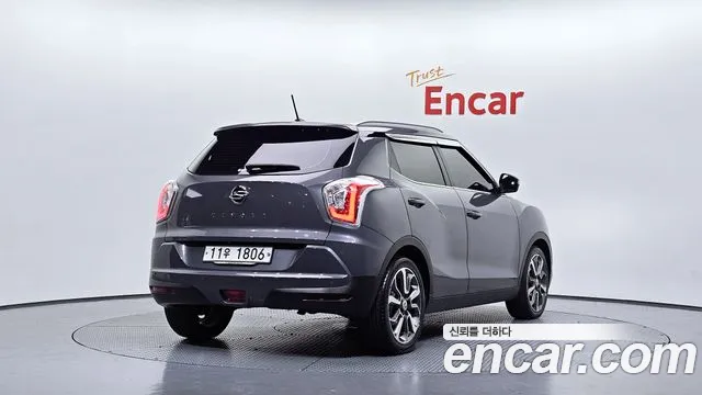KGM Tivoli 2015 thumb 2